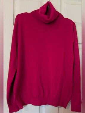 Cozy Magenta Turtleneck Sweater - Classic Fit